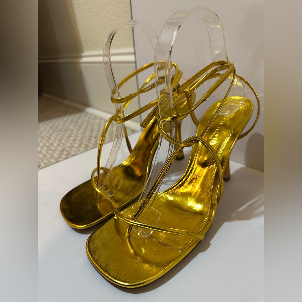 Bottega Veneta Women's Metallic Sandals Sz 38.5 Great Condition - Picture 2 of 7